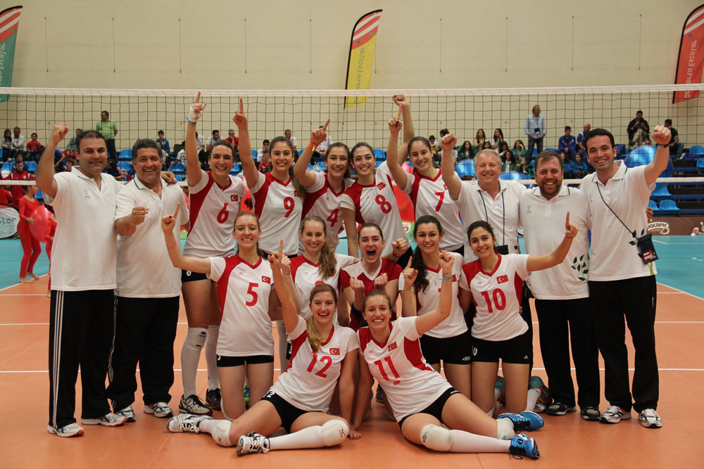 Doğa Koleji, genç kızlar voleybol takımı dünya şampiyonu oldu !