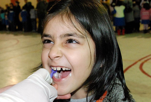 Çocuklarda diş sıkma yaygın