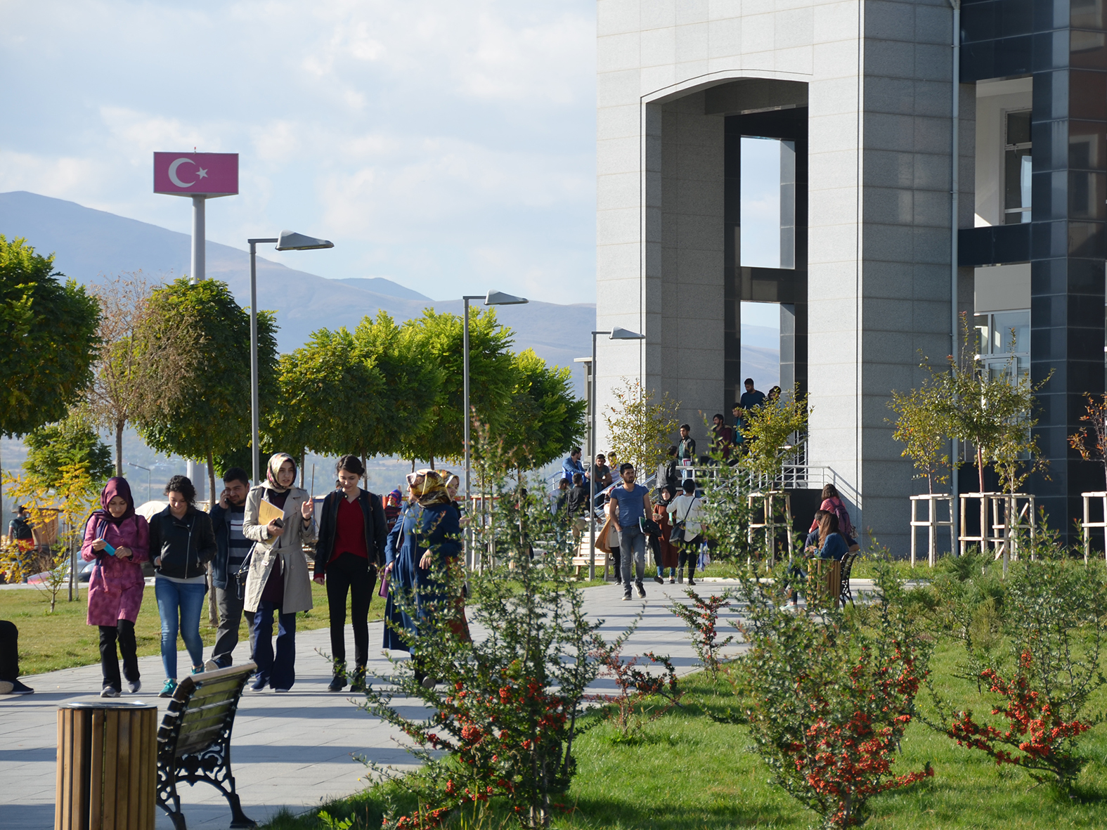 Erzincan Üniversitesi, "Binali Yıldırım Üniversitesi" oldu