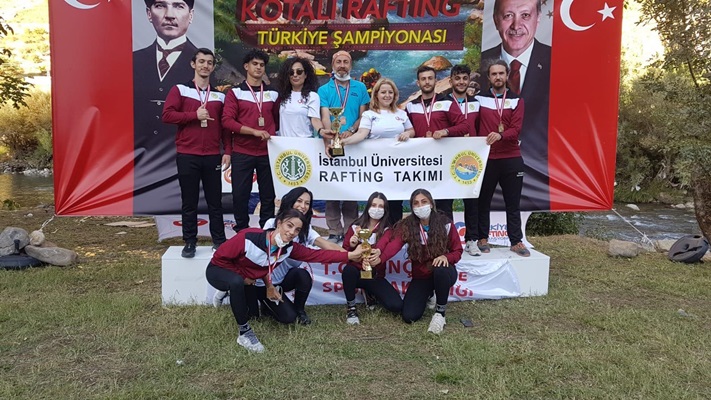 İstanbul Üniversitesi Rafting Takımı Türkiye Şampiyonu Oldu