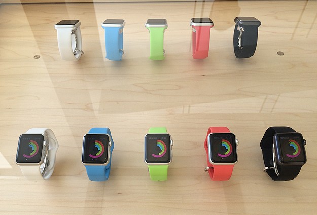 Çin'de Apple Watch satışa çıktı