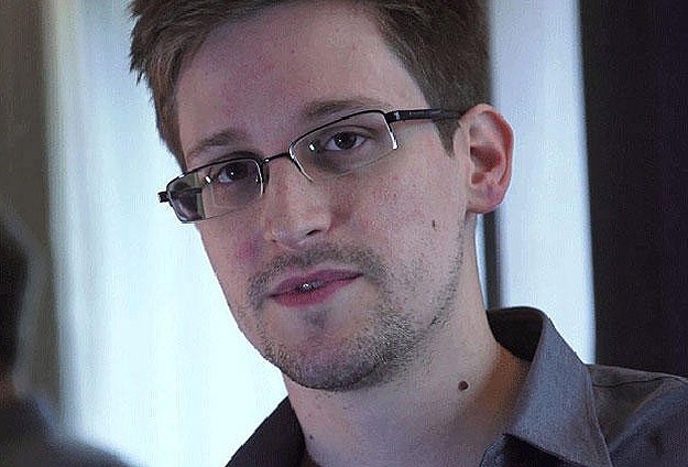 Snowden'ın öyküsü beyaz perdeye aktarılıyor