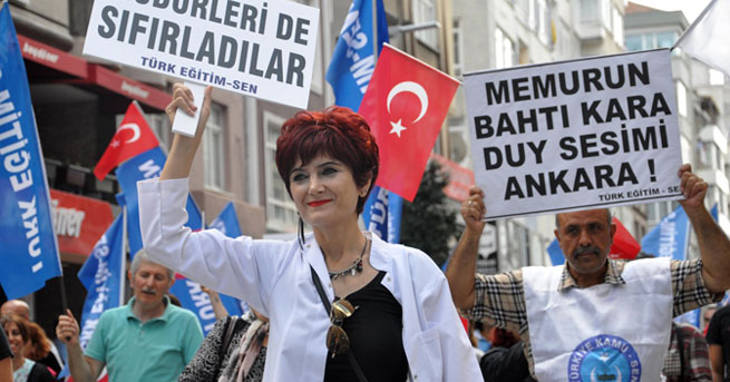Eğitimciler Türkiye genelinde iş bıraktı 