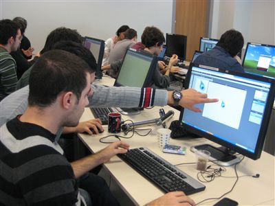 Lise Öğrencileri Kendi Bilgisayar Oyunlarını Tasarladı