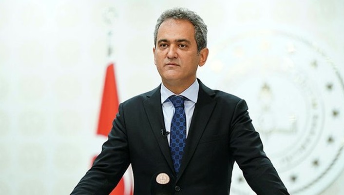 Millî Eğitim Bakanı Mahmut  ÖZER bugün Kastamonu ve Sinop'ta