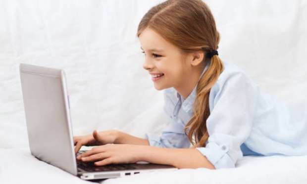 “Çocuğunuzla bilgisayar kullanım sözleşmesi imzalayın.”