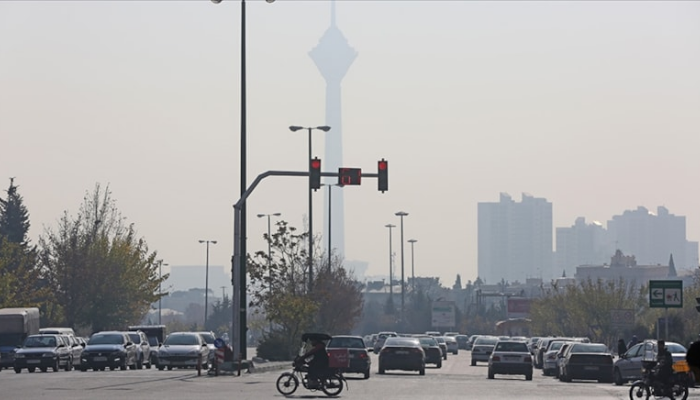 Kirli hava nedeniyle İran'da eğitim çevrim içi yapılacak