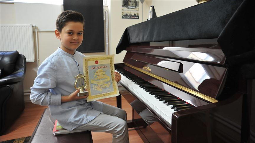 Küçük piyanist ilk yarışmasında Avrupa birincisi