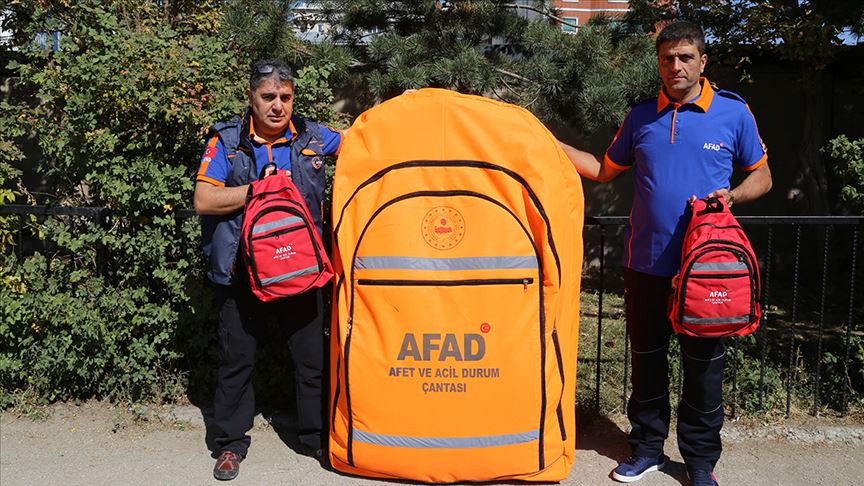 Deprem ve afet sonrası hayat kurtaran çanta: 'Afet çantası'