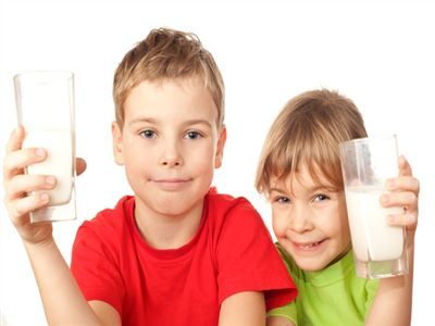 Çocuklar İçin Günde İki Bardak Süt İdeal