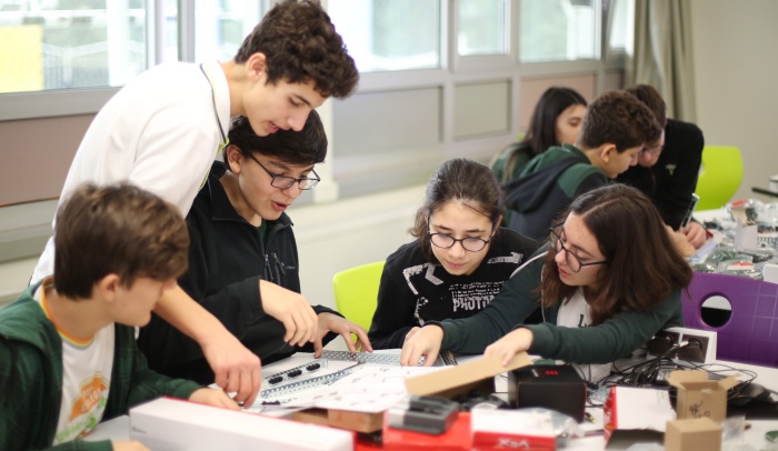 MOSTRATEC Bilim Olimpiyatları'nda Türk Öğrencilerden Gururlandıran Başarı
