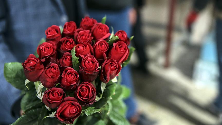 14 Şubat'ta sevgililere 6 milyon adet çiçek