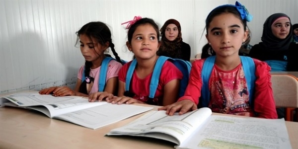 Suriyeliye ders verene ek ücret... İşte hazırlanan yeni eğitim programının detayları