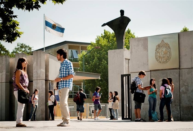 Şili'de okul harçları kalkıyor
