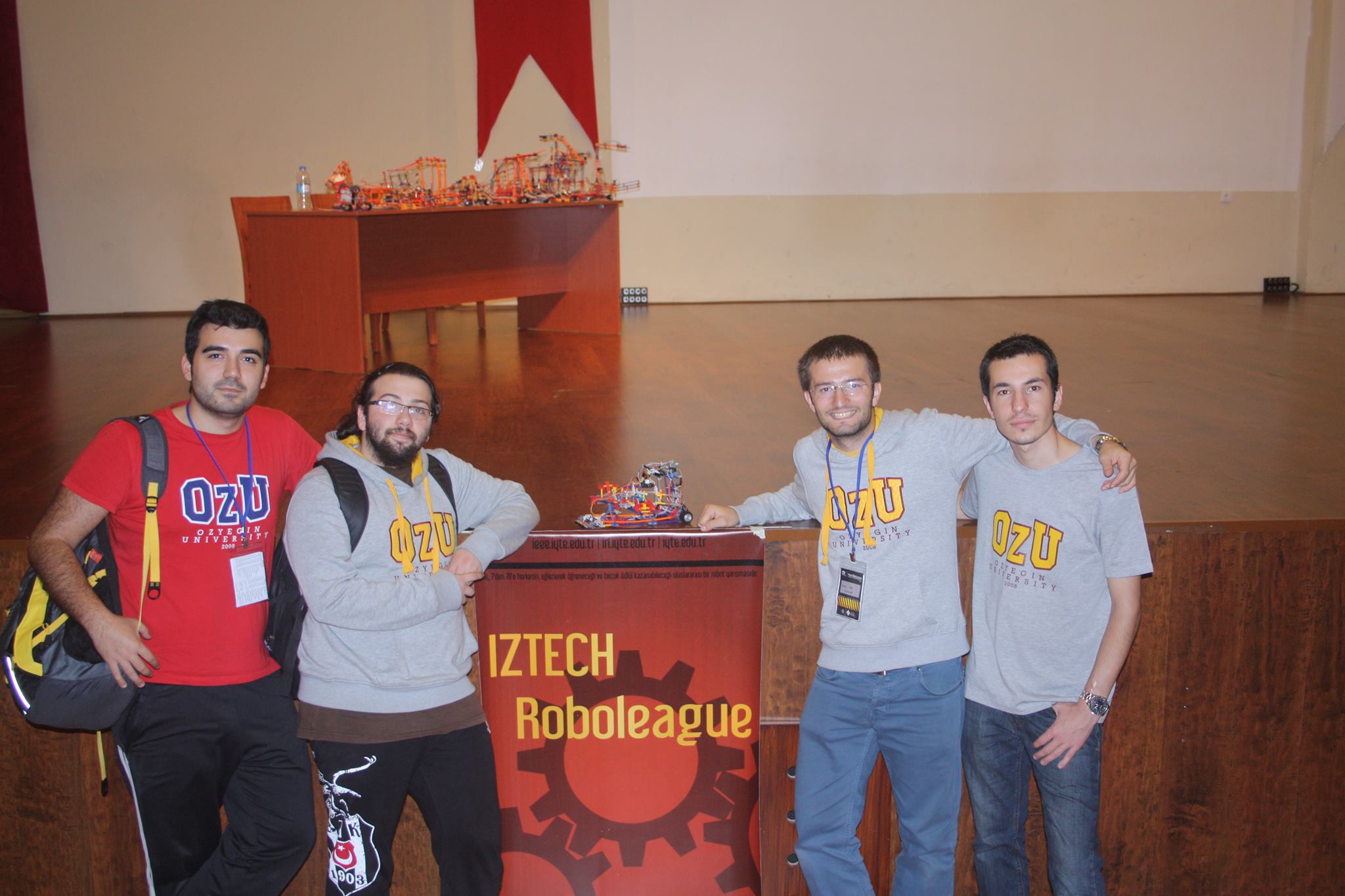 Özyeğin Üniversitesi Teknoloji ve Robotik Kulübü Roboleauge Yarışması'nda Üçüncü Oldu