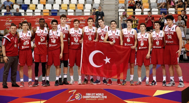 Türkiye 17 Yaş Altı Dünya Basketbol Şampiyonası'nda ikinci oldu
