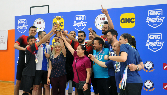 İstanbul Aydın, voleybol şampiyonu oldu