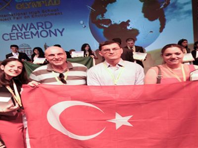 Ulus Özel Musevi Lisesi Öğrencileri Türkiye‘ye Altın Madalya Kazandırdı