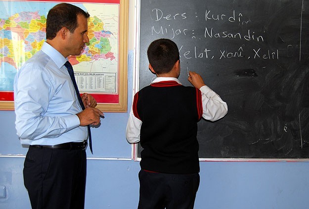 Kürtçe eğitim verecek okullar açıldı