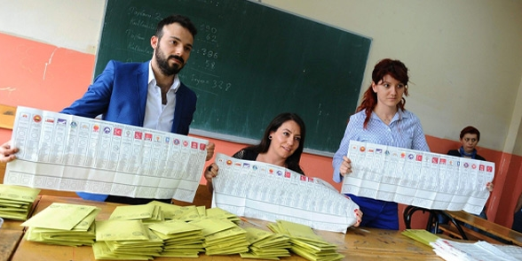 İstanbul seçmeni 'geçersiz oy' rekoru kırdı