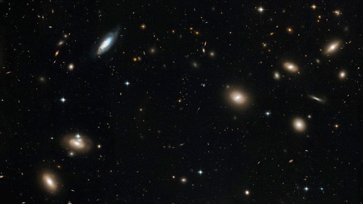 Gök bilimciler iki dev radyo galaksi keşfetti