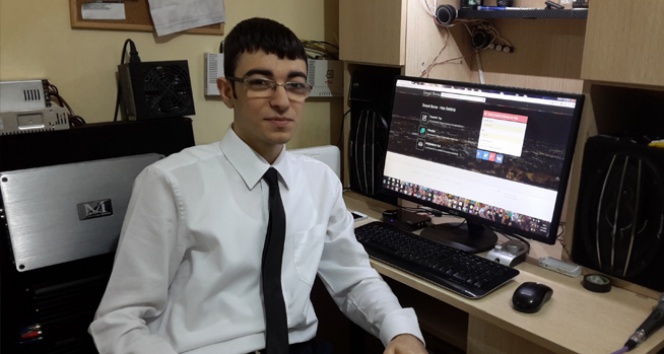 Lise Öğrencisi Sosyal Paylaşım Sitesi Kurdu