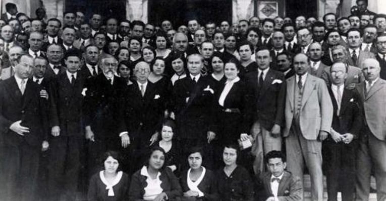Başöğretmen Atatürk'ün Öğretmenlerle İlgili Unutulmayan Sözleri