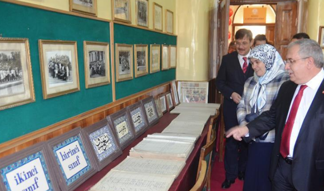 'Taş mektep'te Eğitim Tarihi Müzesi açıldı