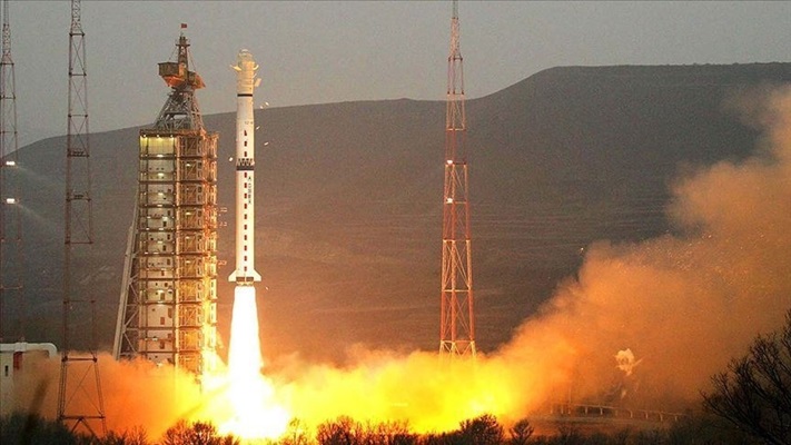 Çin dünyanın en güçlü katı yakıtlı roket motorunu test etti