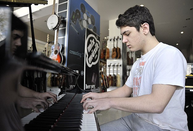 "Suriyeli müzik dehası" rotasını İsveç'e çevirdi
