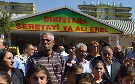 Diyarbakır'da Kürtçe eğitim veren okul kapatıldı
