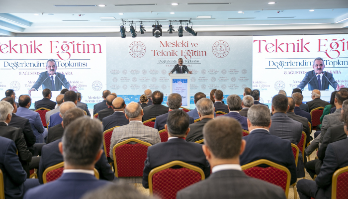 İstanbul'da OECD ülkelerinin katılımıyla "Mesleki Eğitim Zirvesi" düzenlenecek