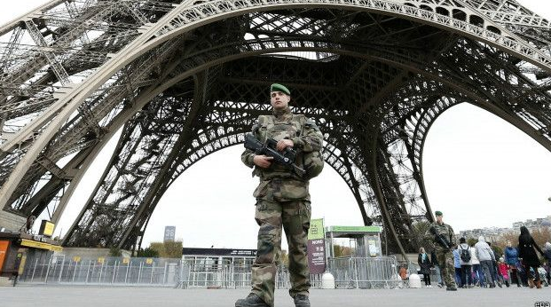 Paris: Saldırganlardan birinin kimliği belli oldu