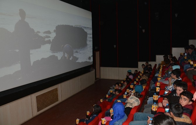 Öğretmenin 'sinema' projesi Türkiye'ye yayılıyor