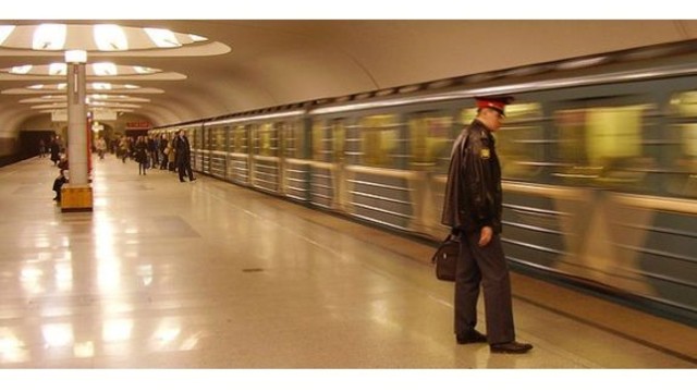 Moskova, Metro İstasyonlarını Dijital Kütüphaneye Çeviriyor