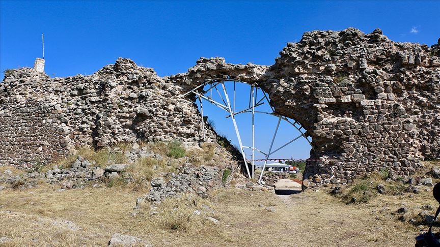 Osmanlı'nın ilk fethettiği kalede kazılar başladı
