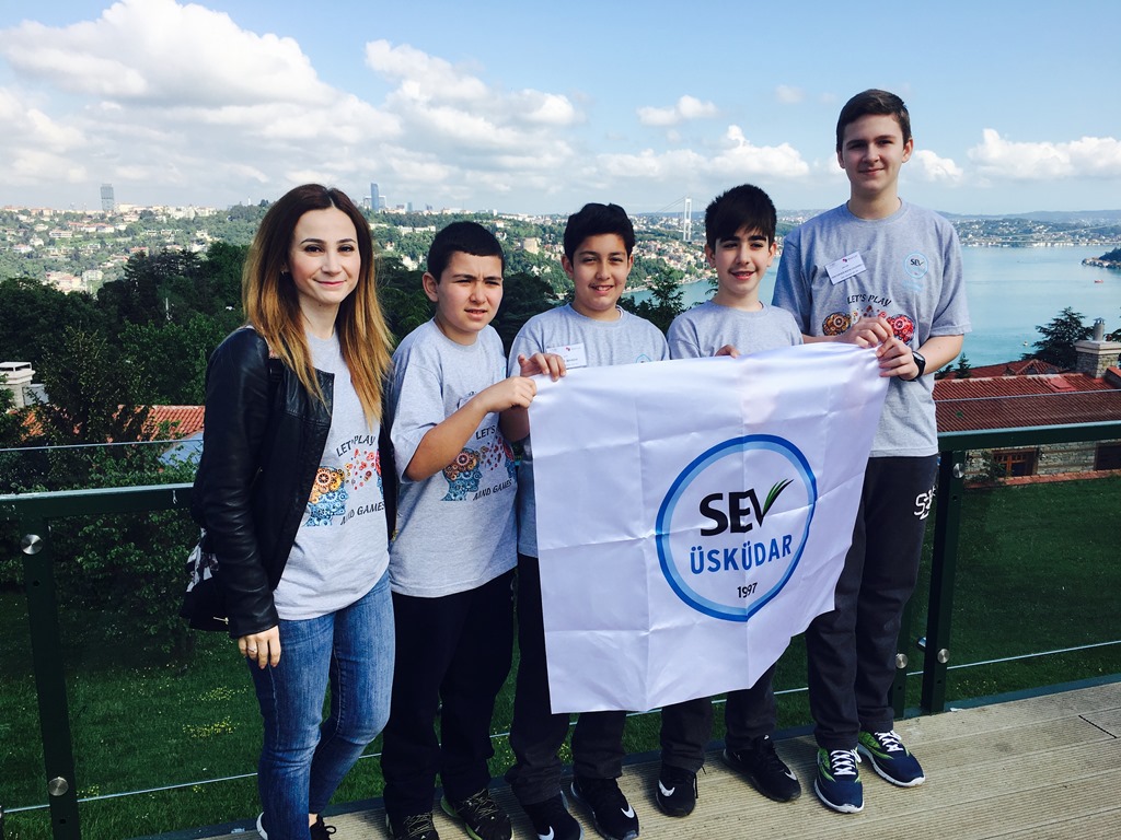 Üsküdar SEV Ortaokulu Türkiye'yi temsil etmeye hazırlanıyor