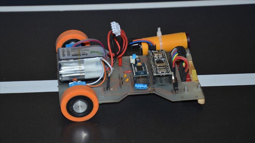 Liseliler robot 'Güneş' ile şampiyonluk istiyor