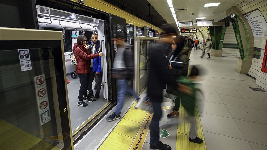 Cumhuriyet Bayramı dolayısıyla metro seferlerine düzenleme
