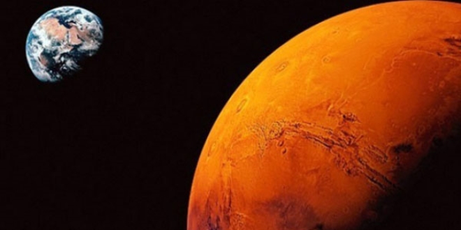 Mars 11 yıl sonra Dünya'ya en yakın konumda!