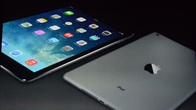 12.9 İnçlik iPad 2015'te piyasaya sürülebilir