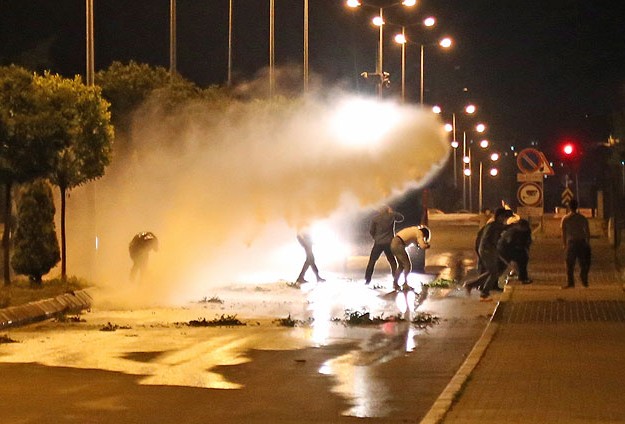 Erciyes Üniversitesi'nde çıkan kavgaya polis müdahale etti