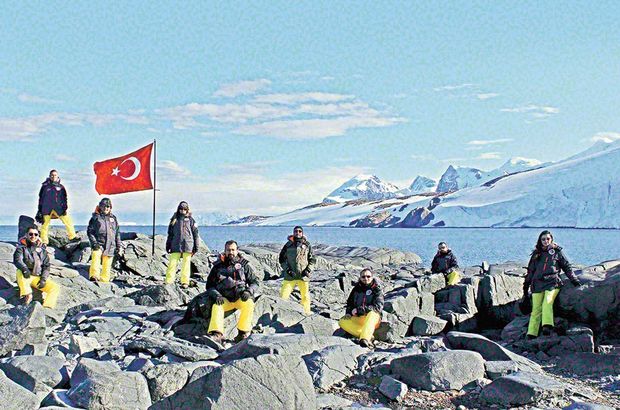 Türk bilim insanları Antarktika'da kansere deva arıyorlar