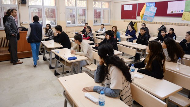 102 öğretmene TEOG'da 'kopya' cezası
