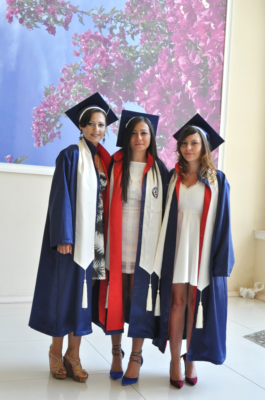 İzmir Üniversitesinde mezuniyet gururu